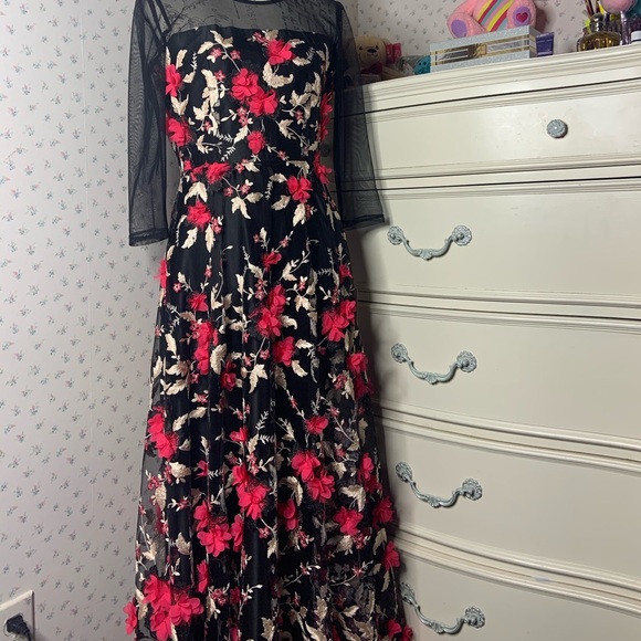Alex Marie Floral Appliqué Maxi Dress - Picture 12 of 15